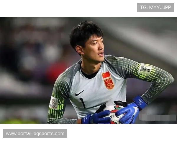 门将王大雷神扑点球，泰山队大胜完美收官